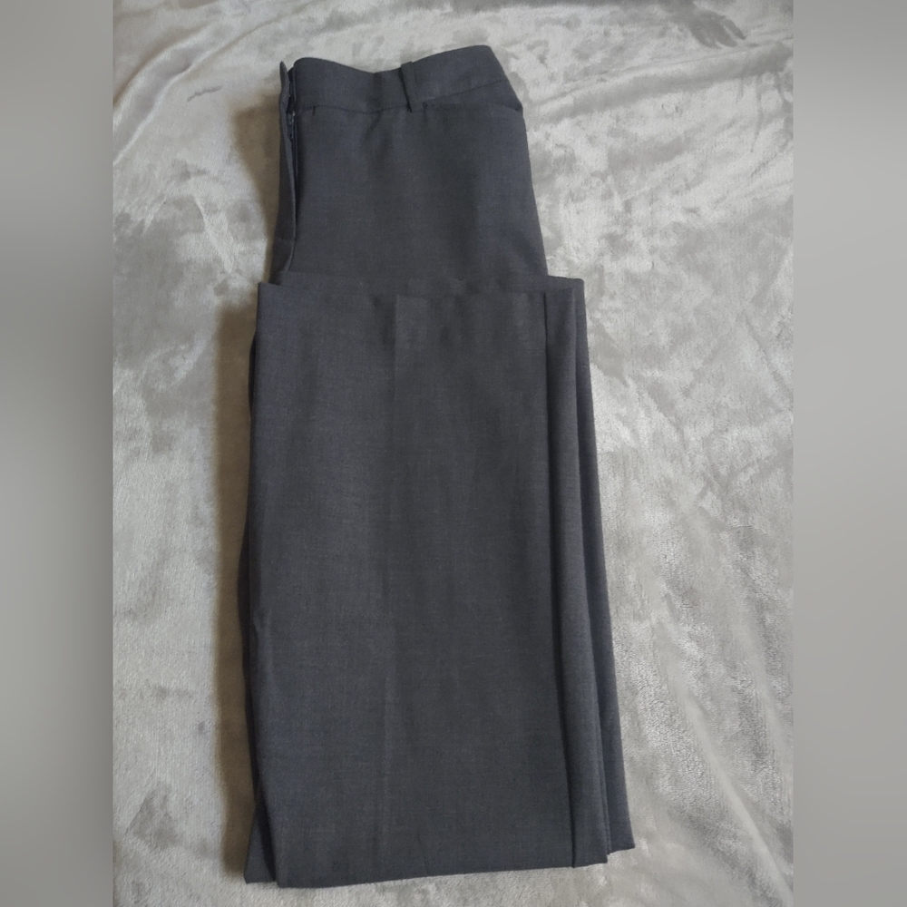 Worthington Charcoal Modern Fit Dress Pants Size 6